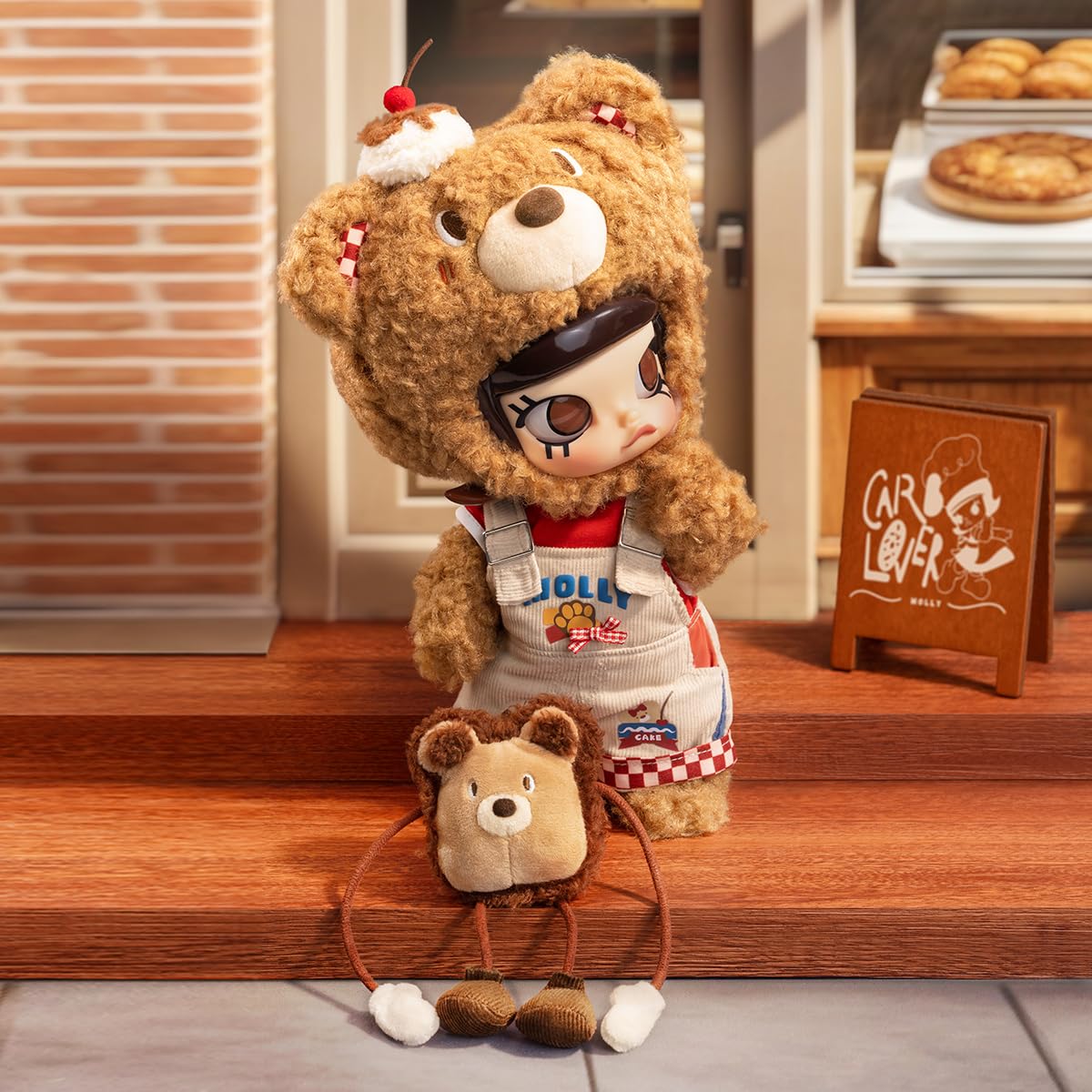 【S。S 】Molly Pretend Bear Bread 1/8 MOLLY Bear Bread 1/8 Action Figure - POP MART (Hong Kong, China)